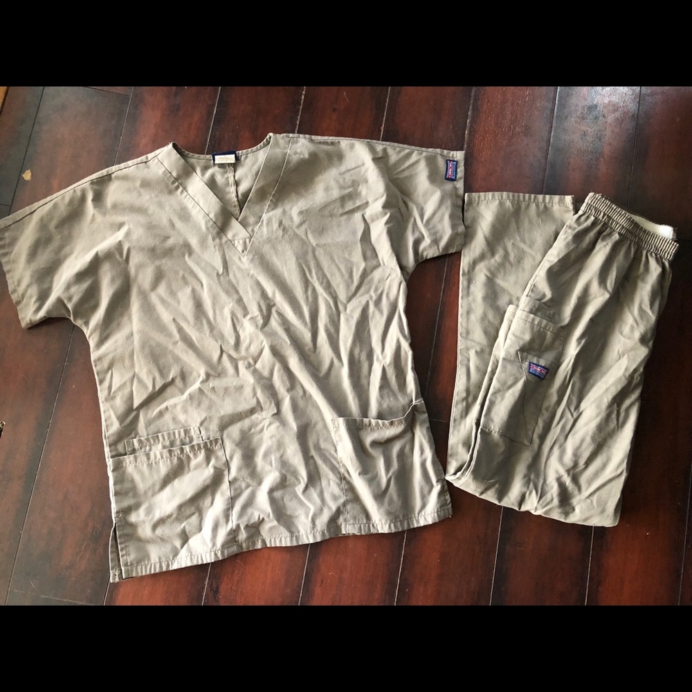 Cherokee Scrubs